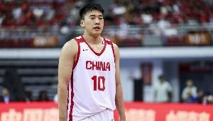 半场15分5板！媒体人：看王俊杰打球真是有点少年老成的感觉