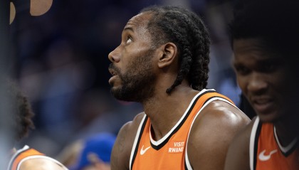 S赛官网-20中15&amp;正负值+41！解说：小卡的表现像写好的程序一样精密又高效