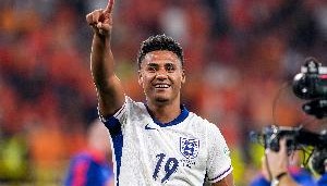 官网注册-英媒：利物浦如果未能签下伊萨克，准备向维拉求购沃特金斯