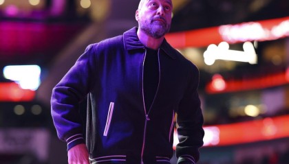 英雄联盟官方赛事官网-斯通拒签琼斯，火箭第4控卫转正稳了？场均2+1+1，季后赛值得重用